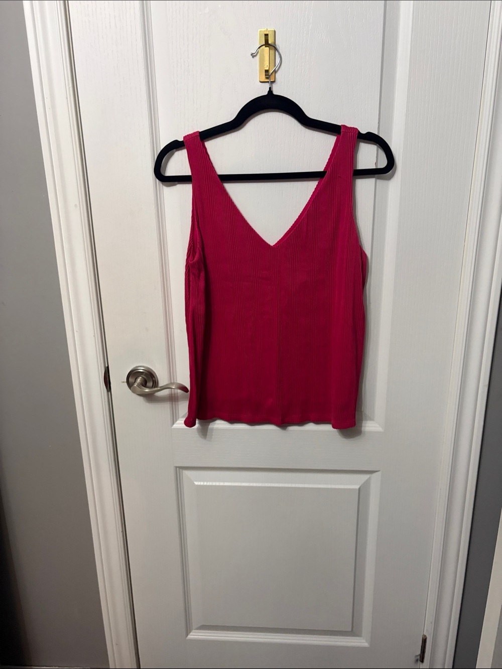 RW&CO. Ribbed V-Neck Tank Top - Fuchsia